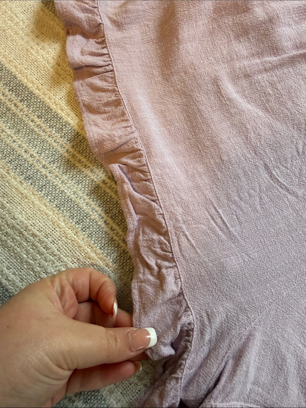 High-Waist Lavender Ruffle Shorts - Picture 5 of 6